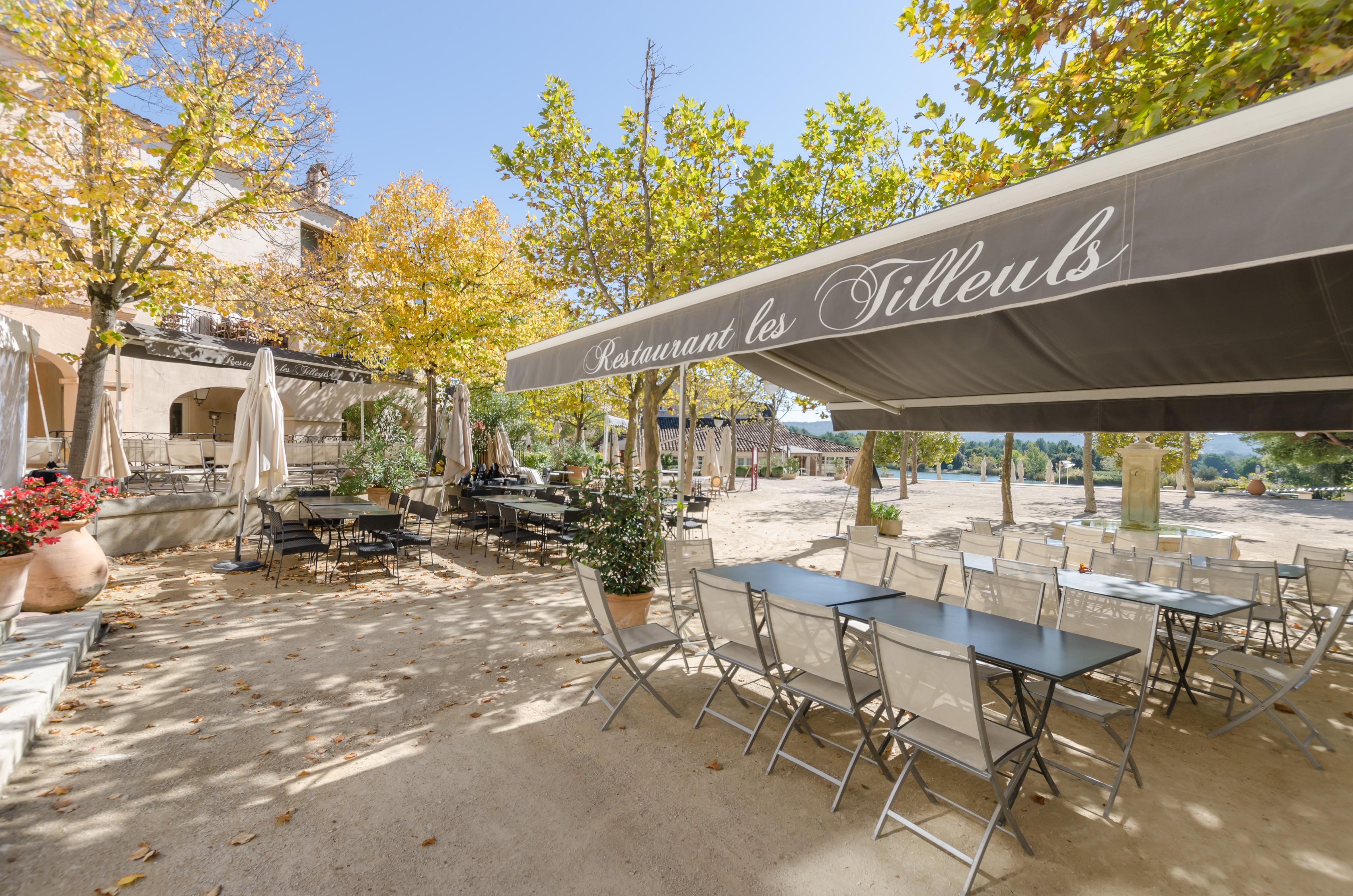 Village Pierre & Vacances Pont Royal En Provence มัลล์มอร์ ภายนอก รูปภาพ