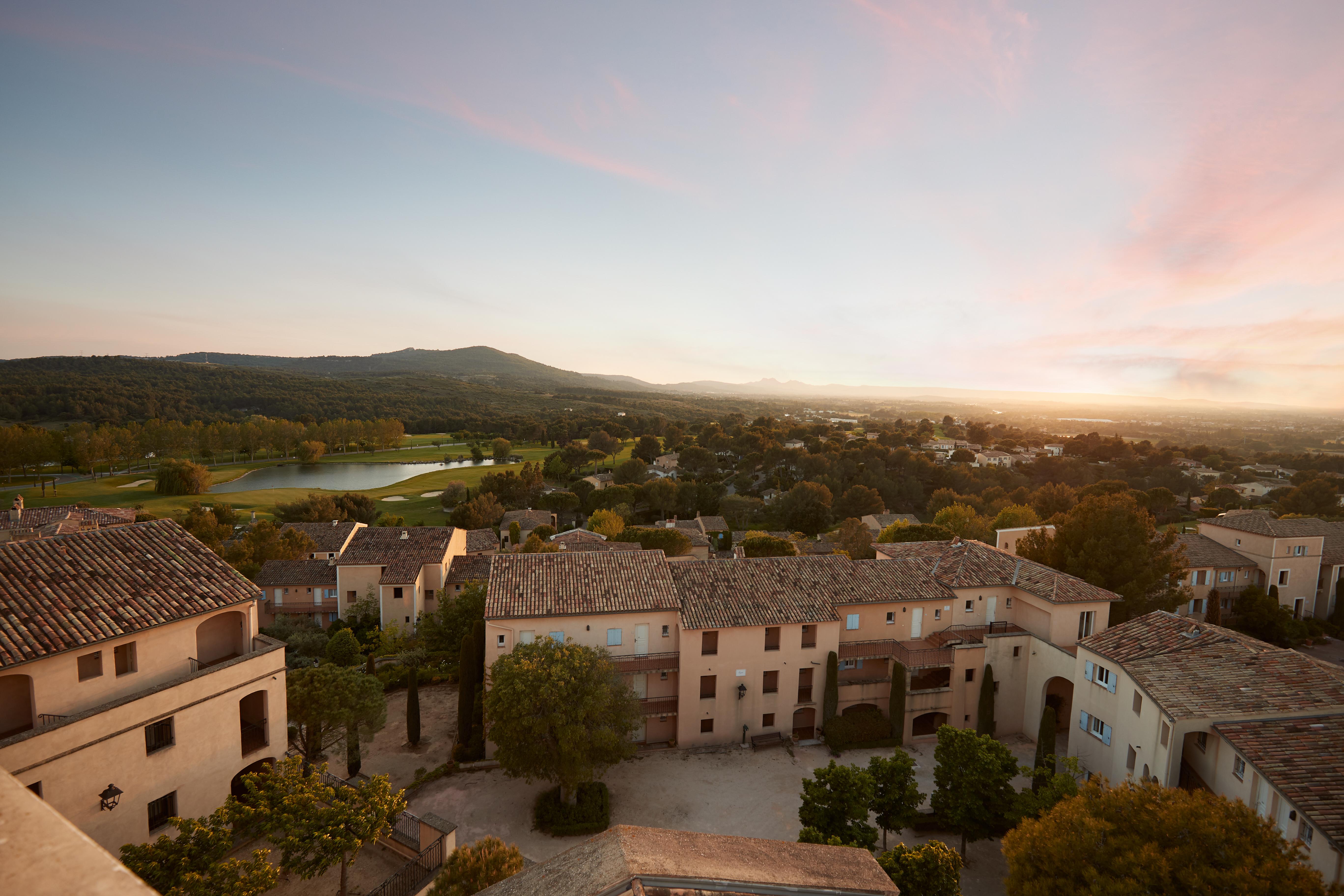 Village Pierre & Vacances Pont Royal En Provence มัลล์มอร์ ภายนอก รูปภาพ