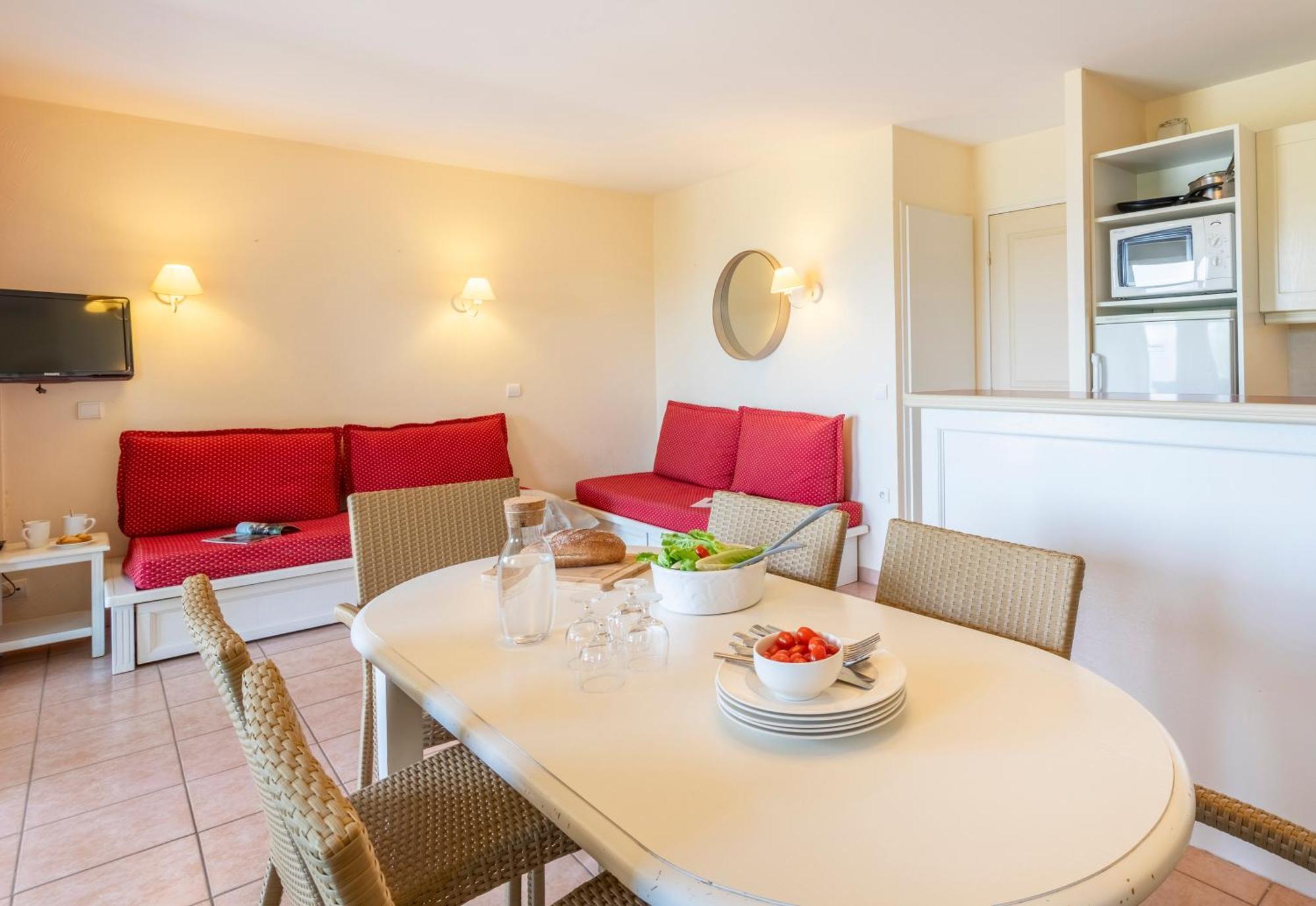 Village Pierre & Vacances Pont Royal En Provence มัลล์มอร์ ภายนอก รูปภาพ