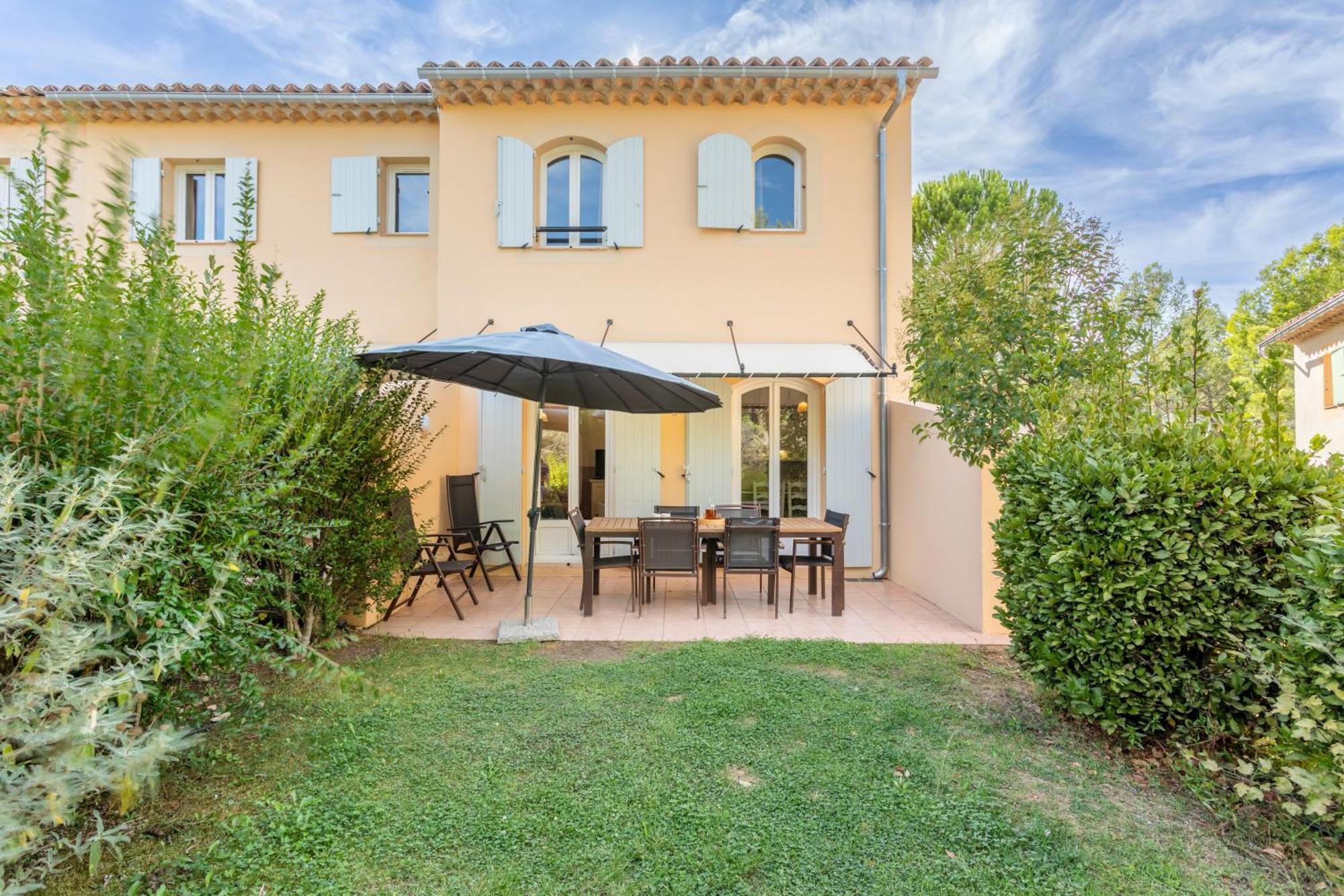 Village Pierre & Vacances Pont Royal En Provence มัลล์มอร์ ภายนอก รูปภาพ
