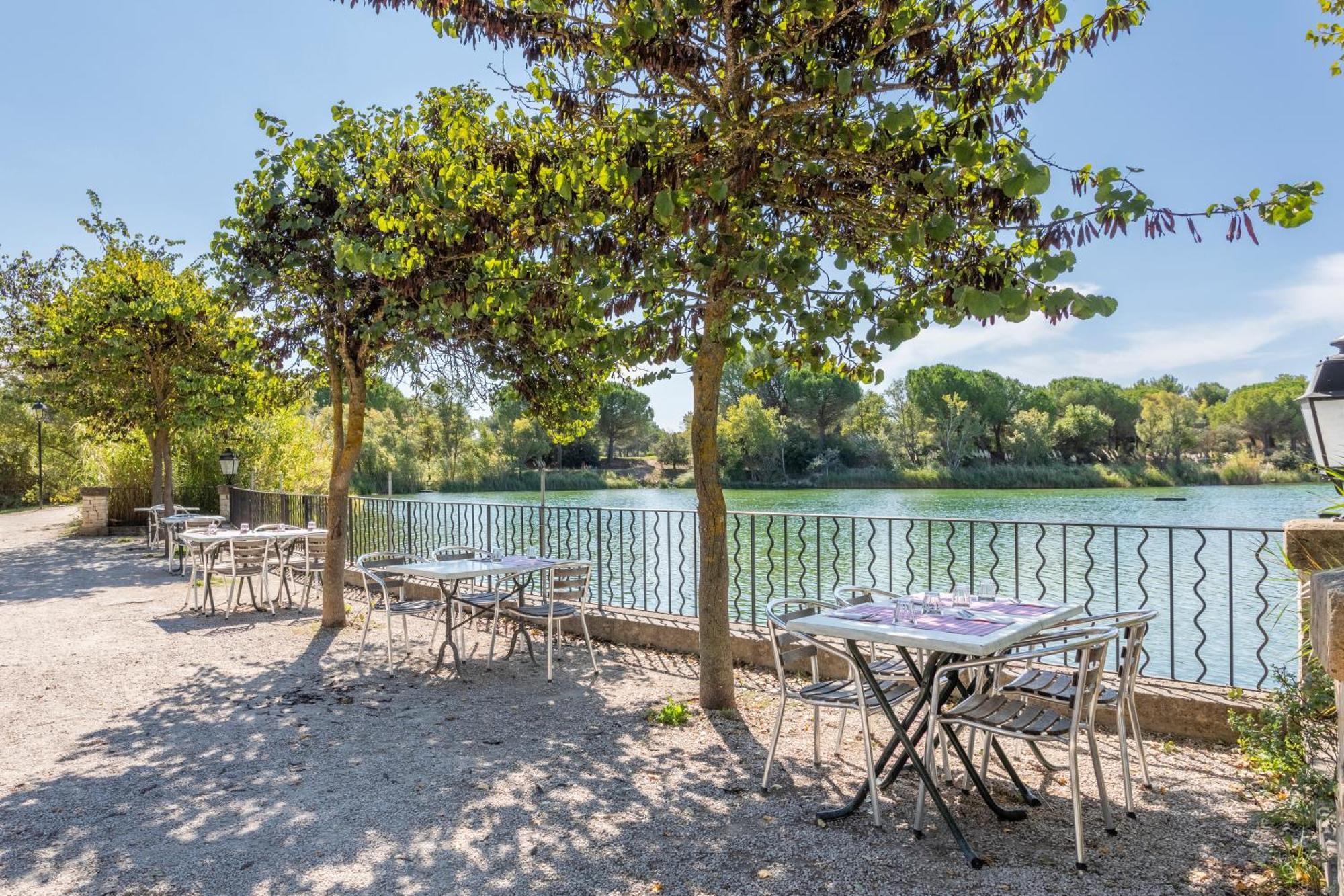 Village Pierre & Vacances Pont Royal En Provence มัลล์มอร์ ภายนอก รูปภาพ