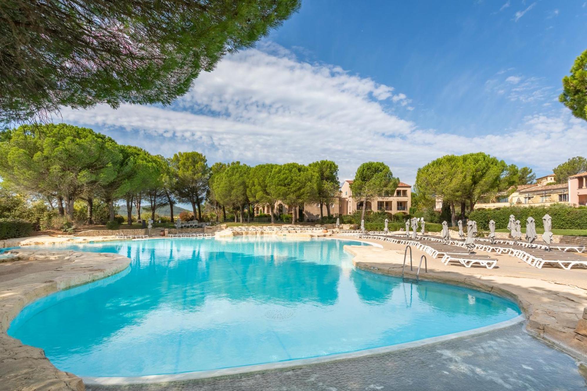 Village Pierre & Vacances Pont Royal En Provence มัลล์มอร์ ภายนอก รูปภาพ
